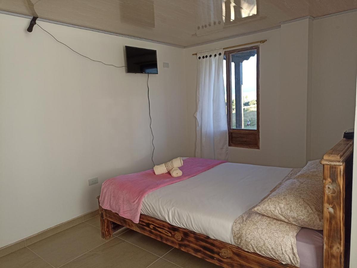 Hotel Tota Eliseo Playa Blanca Lago De トタ エクステリア 写真