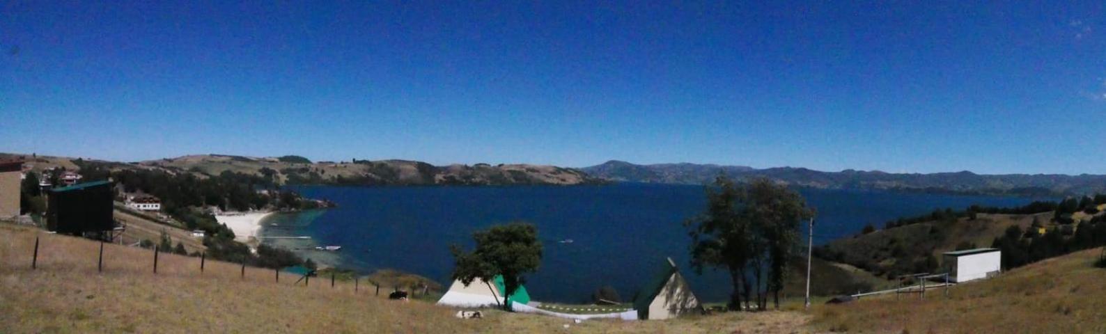 Hotel Tota Eliseo Playa Blanca Lago De トタ エクステリア 写真