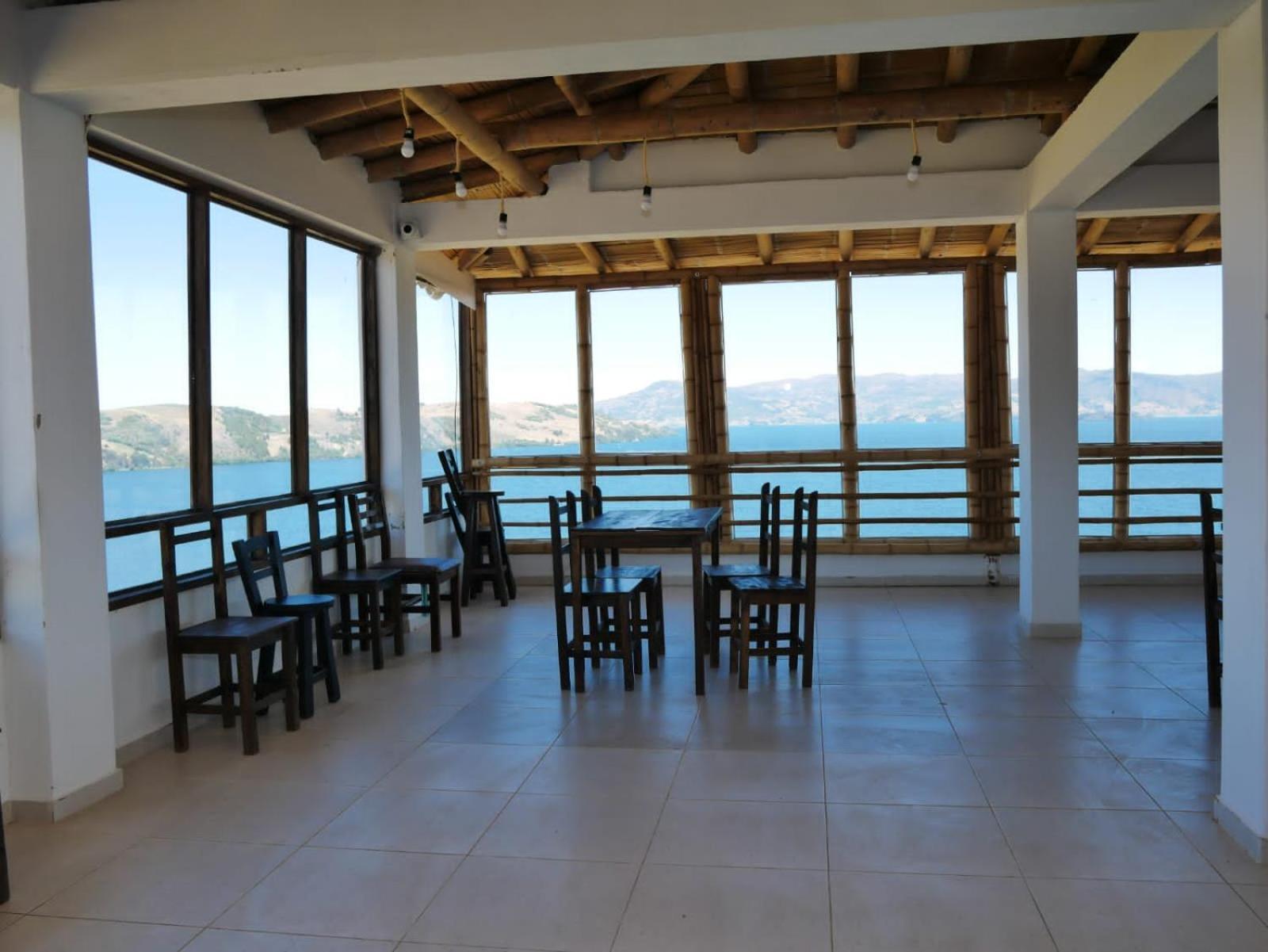 Hotel Tota Eliseo Playa Blanca Lago De トタ エクステリア 写真