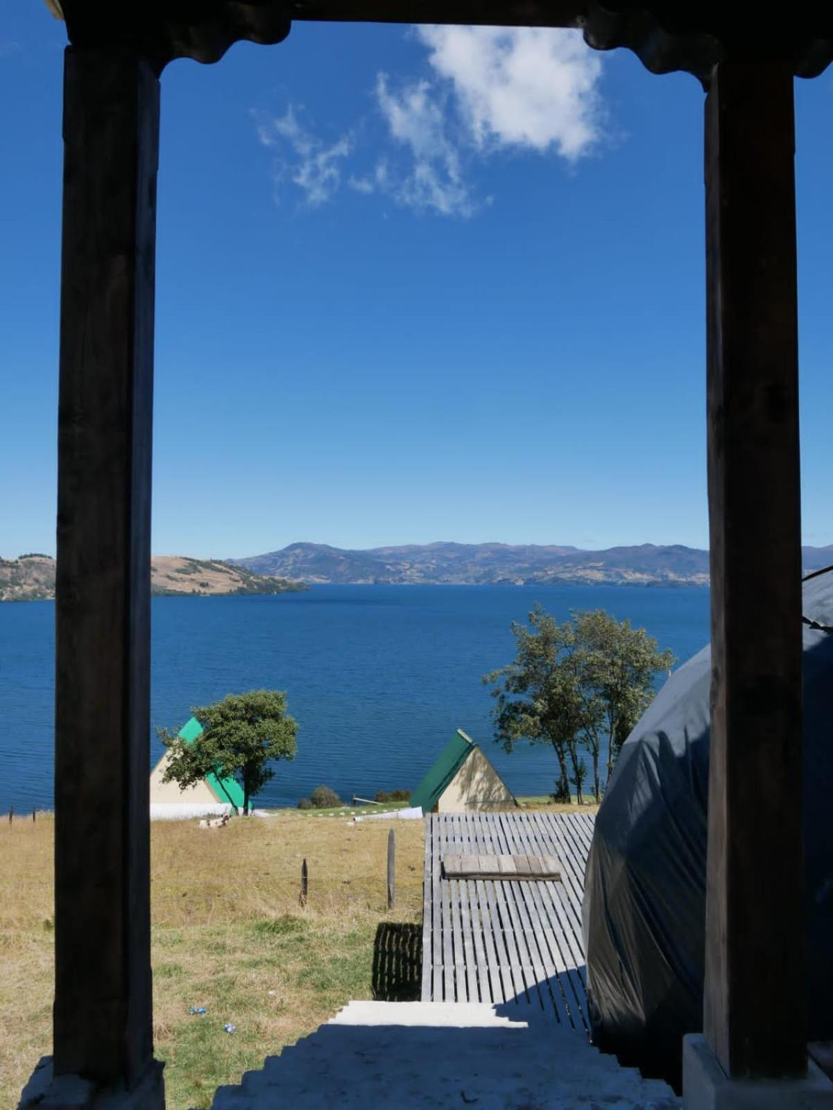 Hotel Tota Eliseo Playa Blanca Lago De トタ エクステリア 写真
